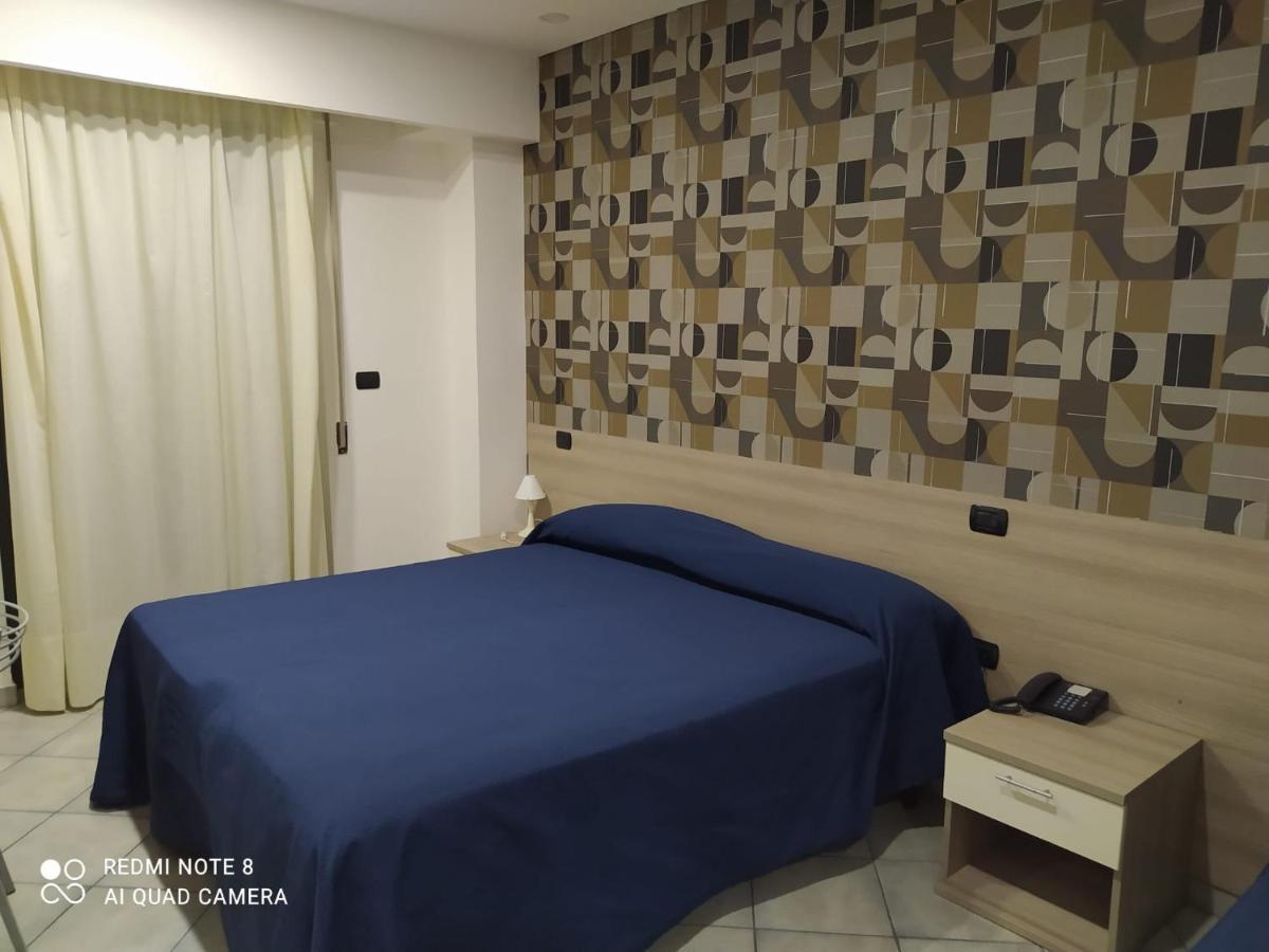 Hotel Poseidon Corigliano Calabro Exterior foto