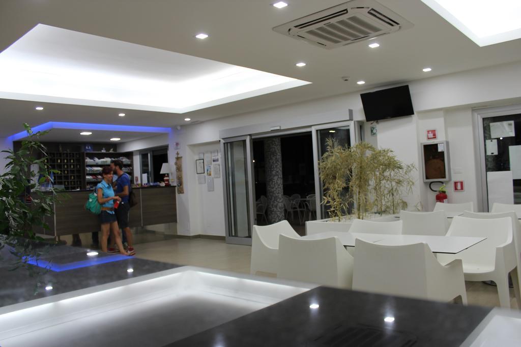 Hotel Poseidon Corigliano Calabro Exterior foto