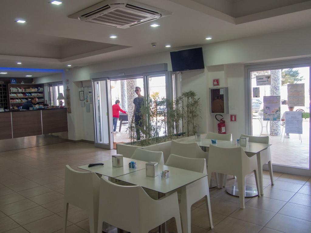 Hotel Poseidon Corigliano Calabro Exterior foto